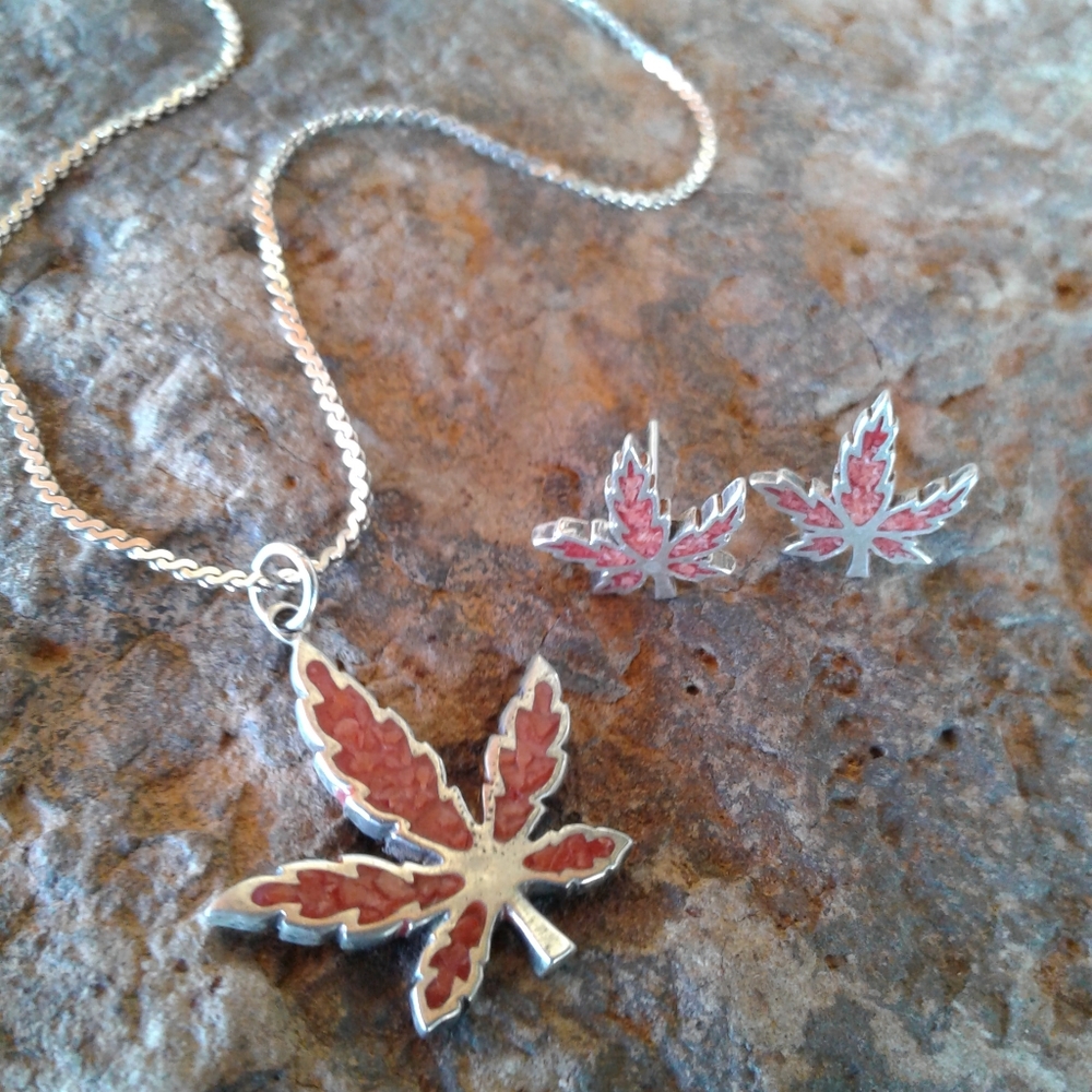 Sterling Silver Vintage Coral mosaic inlay Weed NECKLACE SET